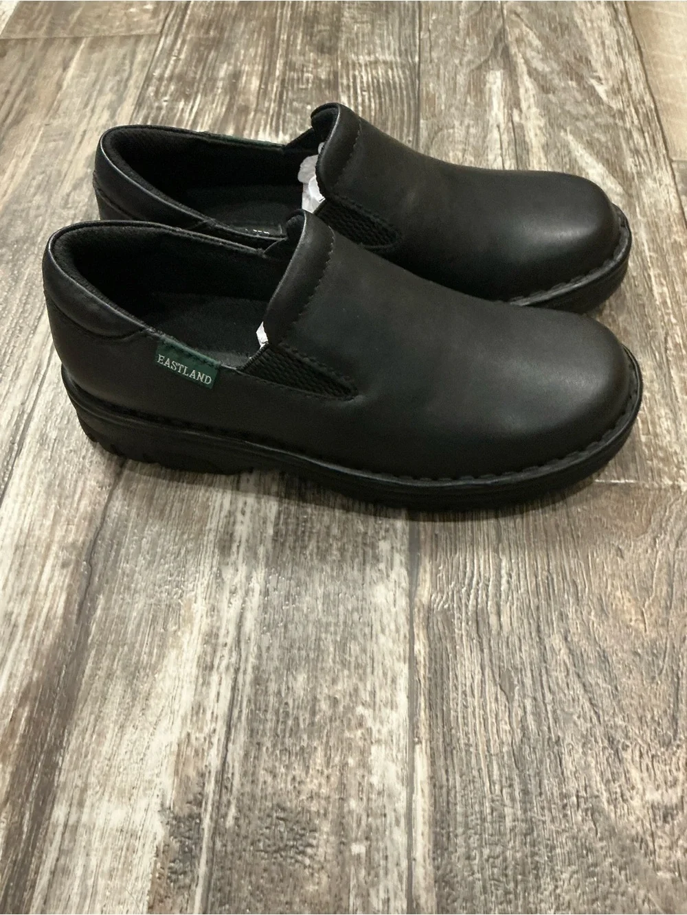 Eastland Black Slip-On Leather Loafers Size 7